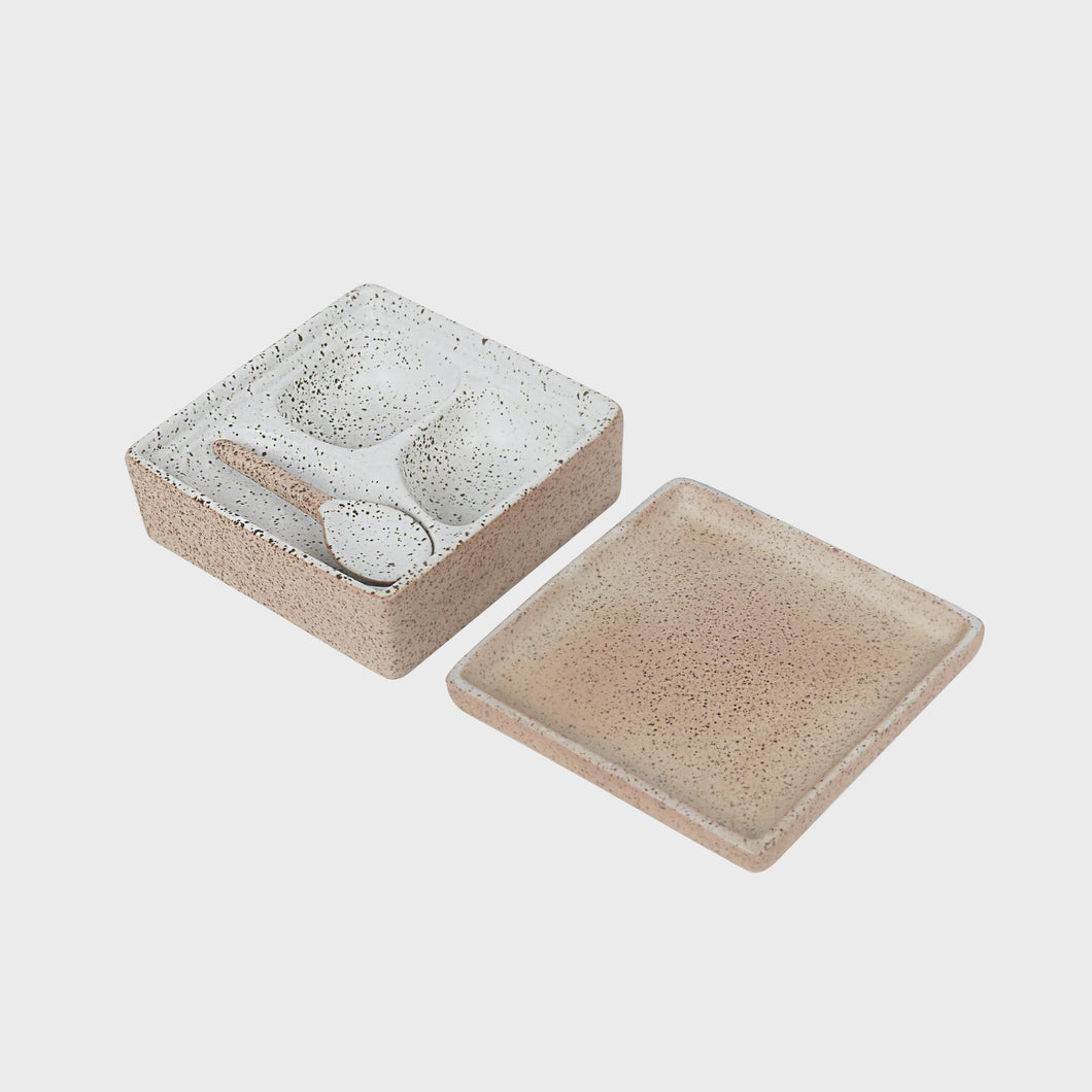 Ceramic Salt & Pepper Box