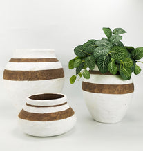 Load image into Gallery viewer, Raven Planter White &amp; Brown
